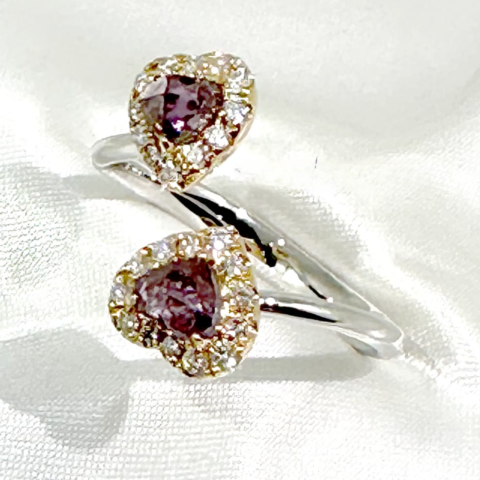 
                  
                    Purple Diamond Ring La Vita Feliz
                  
                