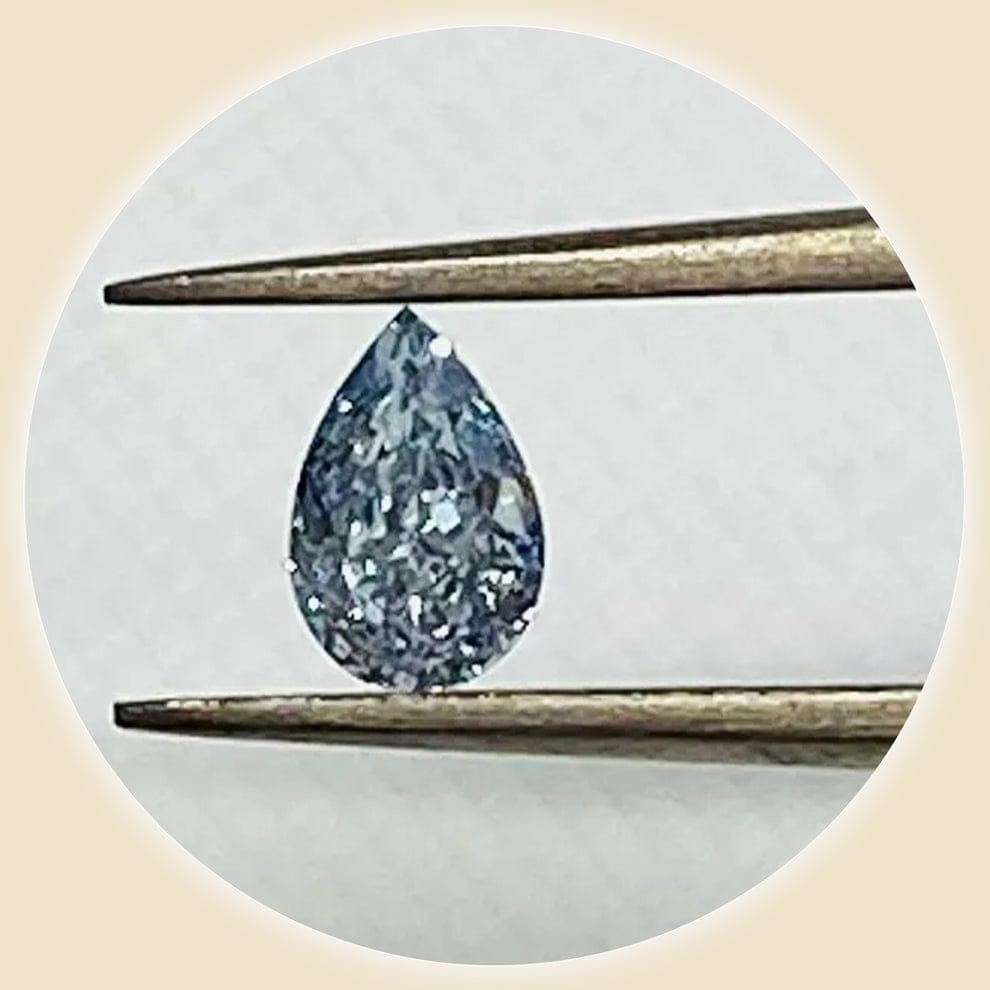 
                  
                    Diamond FANCY GREEN BLUE 0.21 carat
                  
                