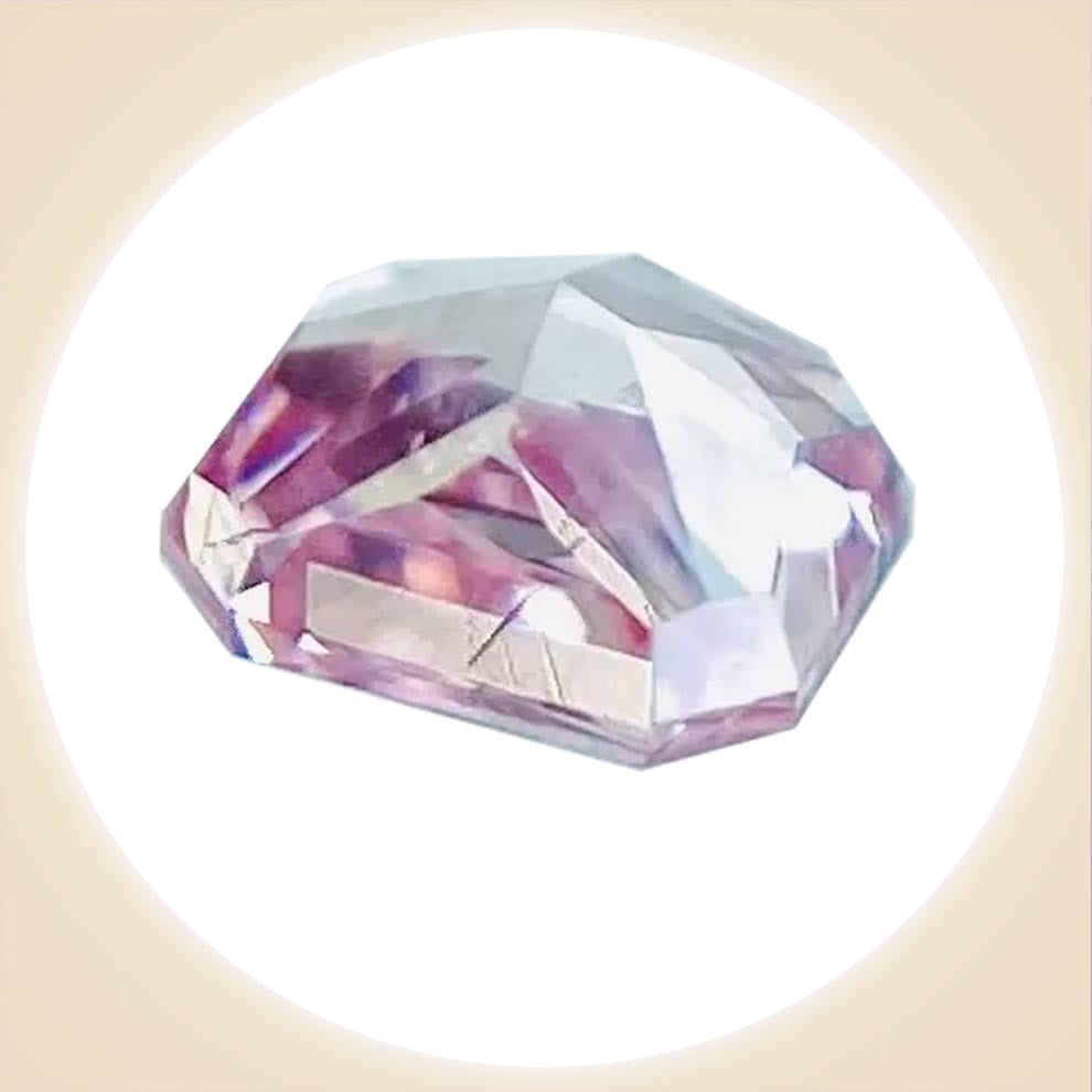 
                  
                    Diamond FANCY INTENSE PINK 0.102 carats
                  
                