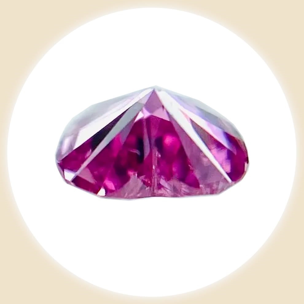 
                  
                    Diamond FANCY INTENSE PINK 0.073 carat
                  
                